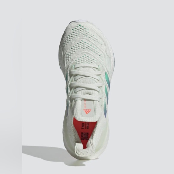 adidas Ultraboost 22
HEAT.RDY Running Shoe (Women) - Picture 3 of 16